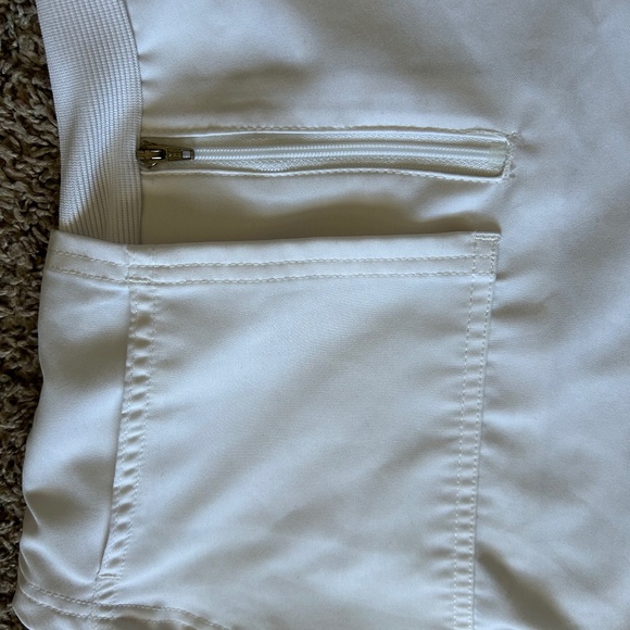 San Antonio College SAC Embroidered ADN Nursing Uniform Scrub Top Shirt - Picture 3 of 4